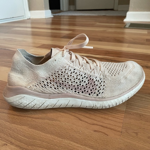 Nike Shoes - Nike Free Fly Knit Tennis Shoes